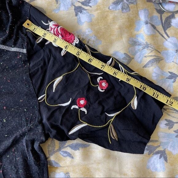 Gimmicks by BKE Black Embroidered Sleeve Top-Small - Picture 9 of 13